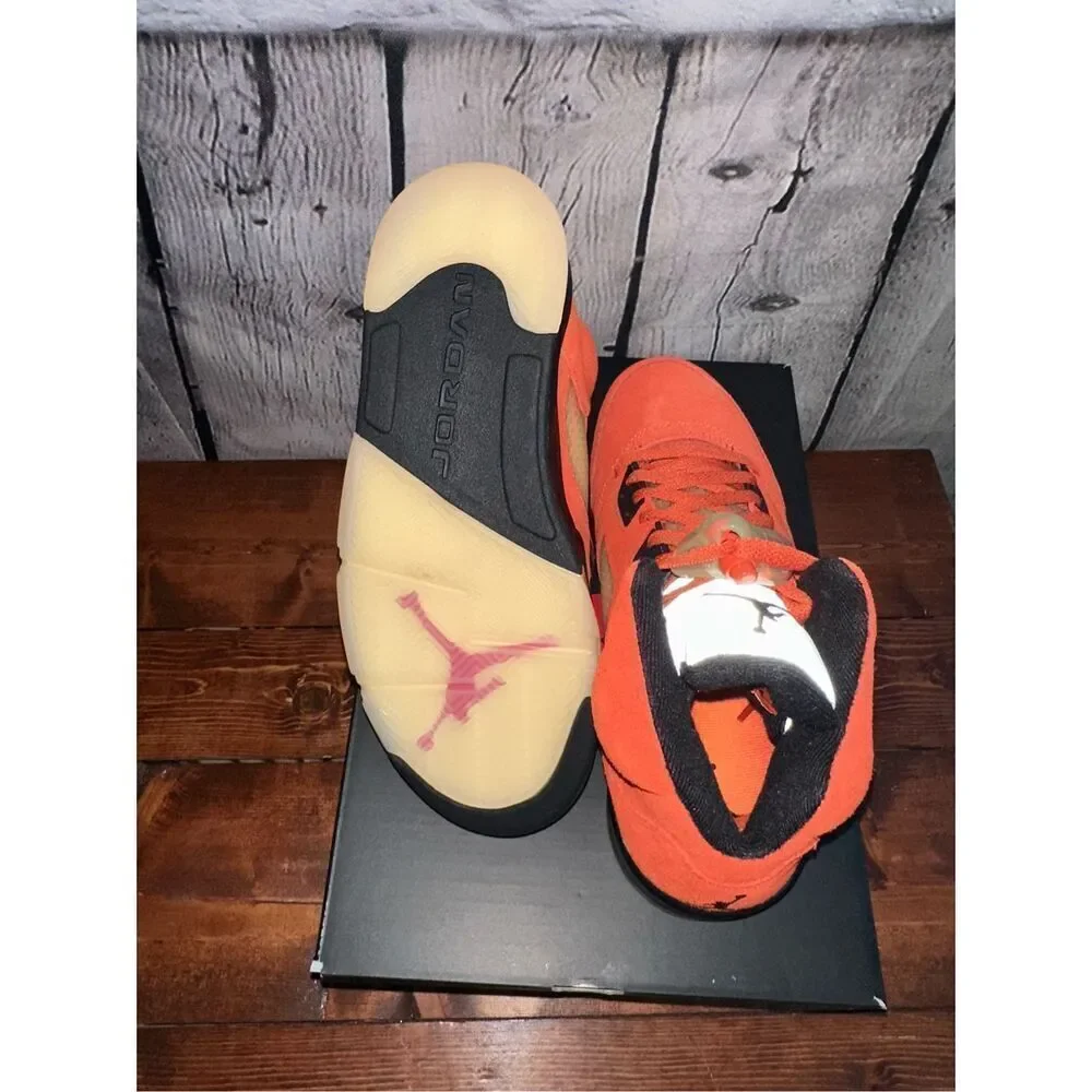 Air Jordan 5 Retro Martian Sunrise/Fire Red/ Muslin/Black Size W 9.5 / M 8 DD933